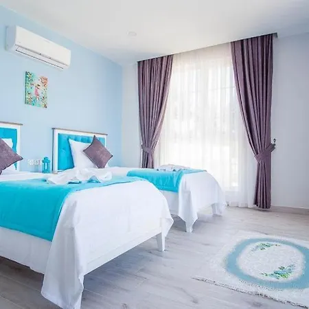 فندق Pirilti 4*